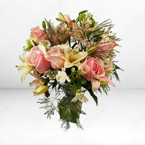 Bouquet of Roses and Lilies with Alstromerias