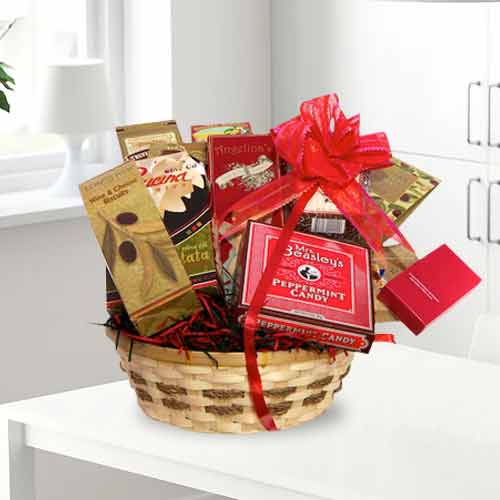 Luxuriant Snacks Gift Basket