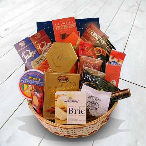 Assorted Deliciousness Gourmet Basket