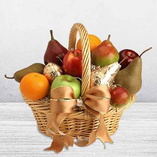 Scrumptious and Healthy Fruit Basket